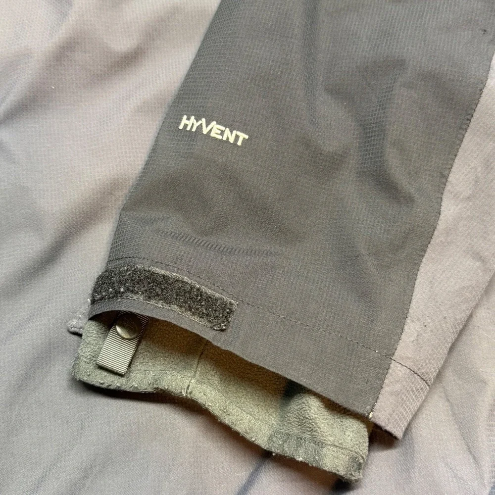The North Face HyVent Triclimate 3 In 1 Jacket Mens XL Gray Black Fleece Lined